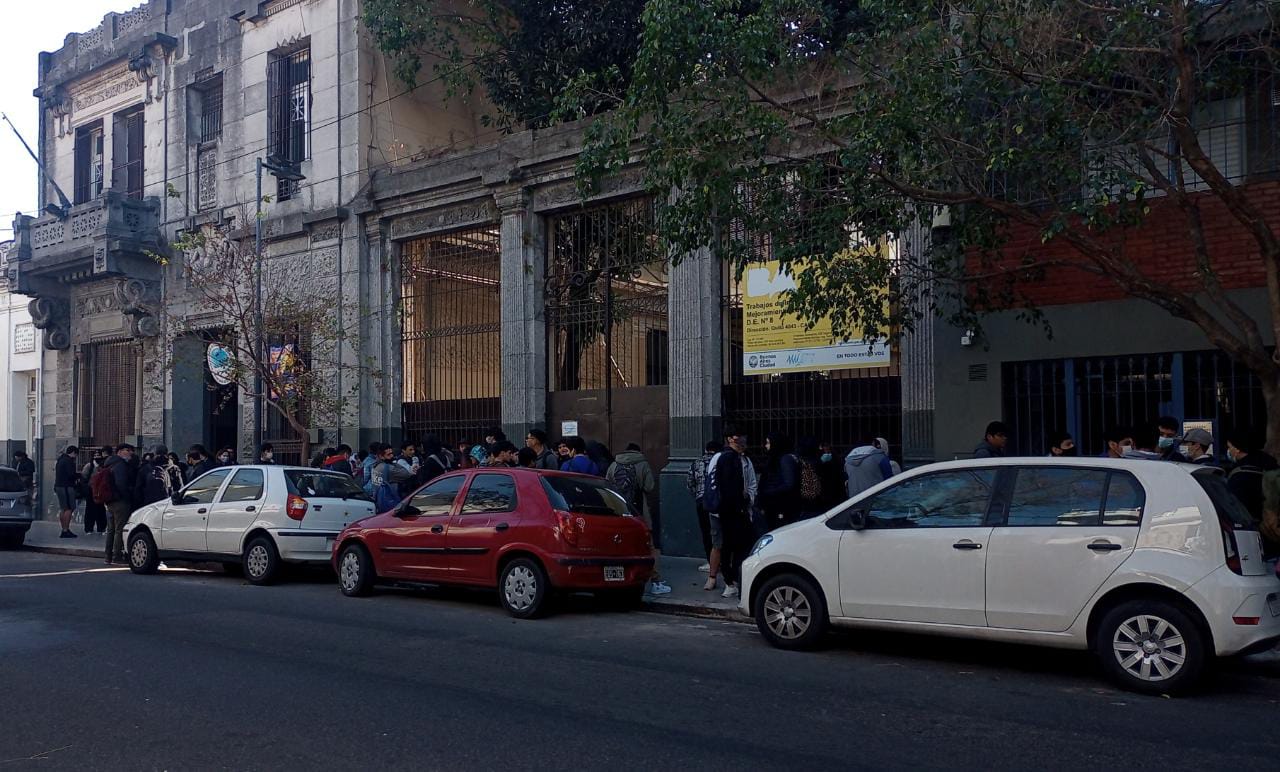  Secundaries del colegio San Martín Nº10 se organizan para rechazar las pasantías (ACAP)