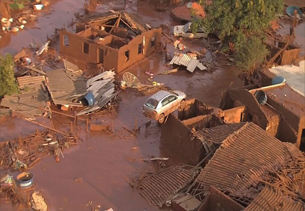 Accidente en empresa minera provoca muerte y destrucción en Minas Gerais