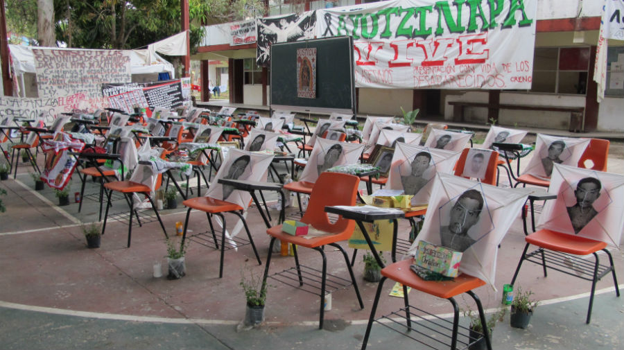 Espionaje y criminalización contra normalistas de Ayotzinapa