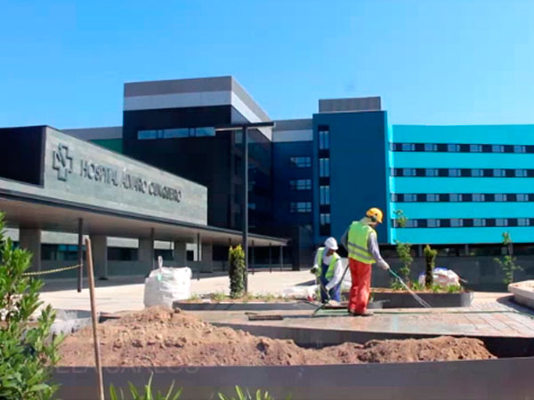 Desconvocada la huelga de limpiadores en el Hospital Álvaro Cunqueiro