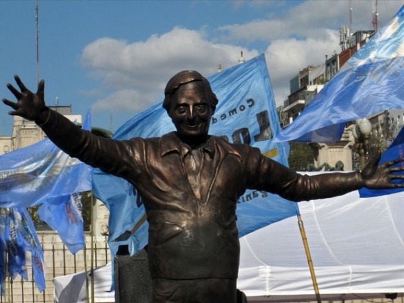 Las plazas del kirchnerismo y la resistencia al ajuste