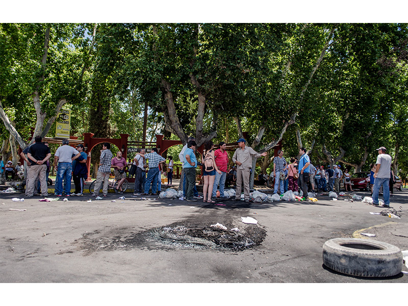 Crisis en Santa Rosa: los municipales se niegan a pagar el ajuste