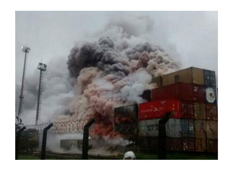 Incendio en la terminal portuaria de Guarujá