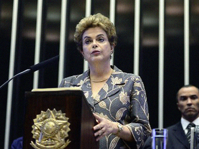 Dilma convoca a las fuerzas armadas contra el mosquito Aedes aegypti