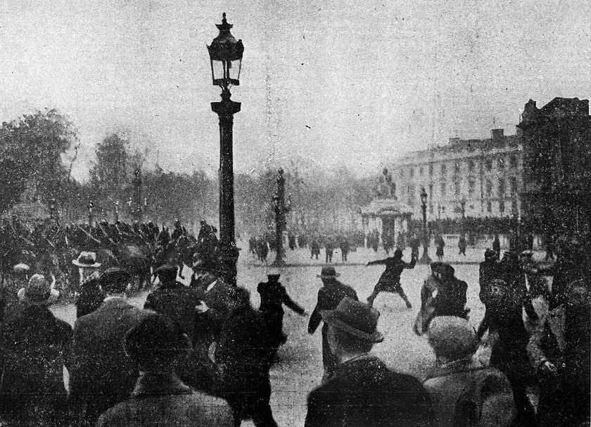 Levantamiento fascista en Francia y respuesta obrera