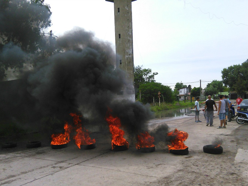 La Plata: Flecha Bus precariza y despide trabajadores