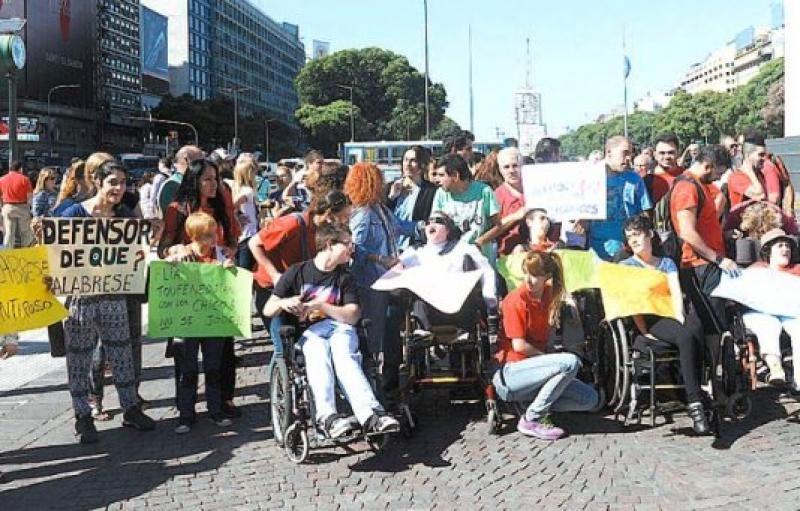 Injusto desalojo de un centro de atención para jóvenes y adultos con discapacidad 