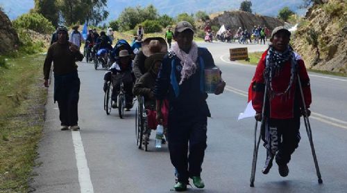 Personas con discapacidad se encuentran cada vez más cerca de La Paz y la lucha sigue