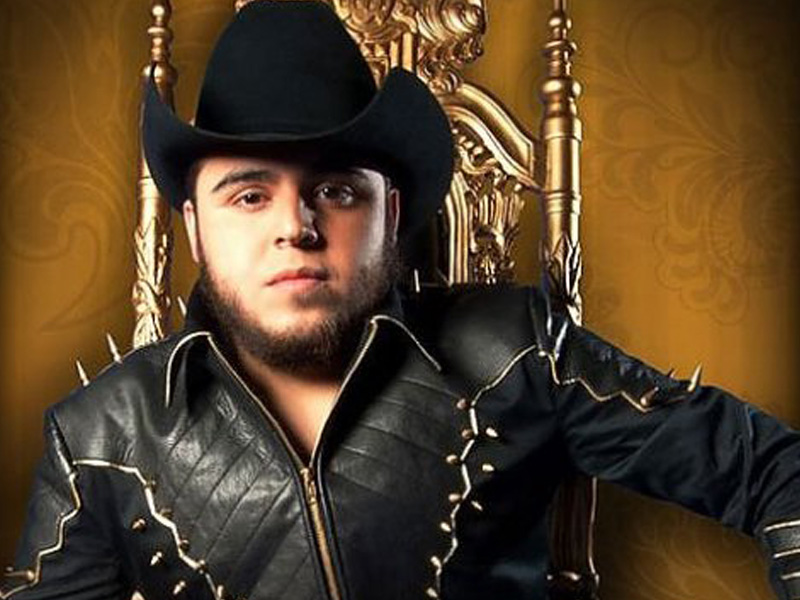 El cantante mexicano Gerardo Ortiz hace apología del femicidio