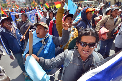 COD organiza deslucido y rutinario acto en el día de los trabajadores