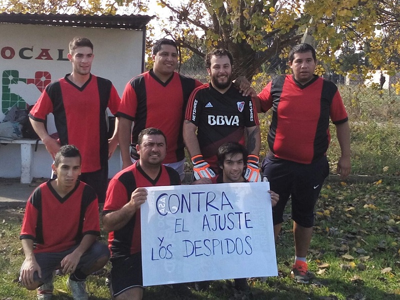 La Plata: los trabajadores se pusieron la camiseta contra el ajuste y los despidos