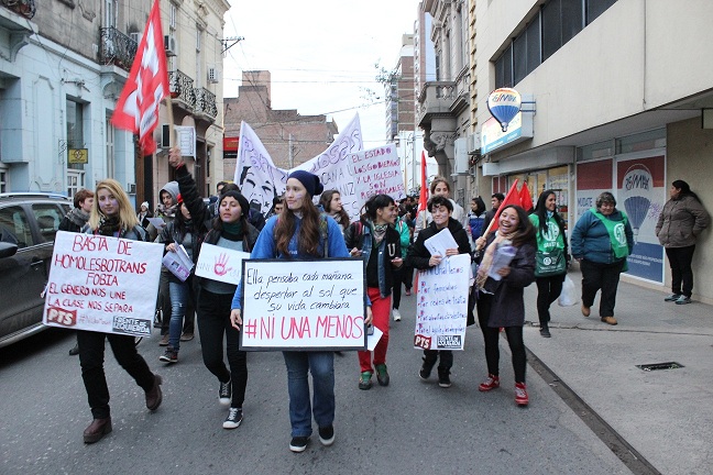 En Santa Fe miles de mujeres marcharon por #NiUnaMenos