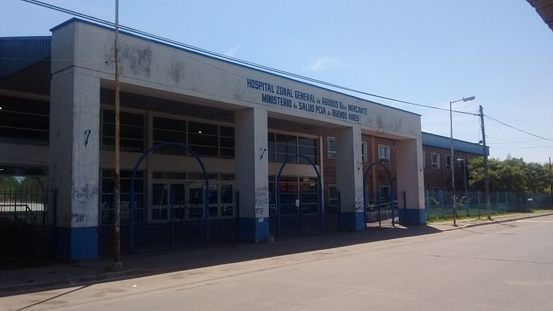 Desalojo y represión policial para los sin techo en el Hospital Mercante