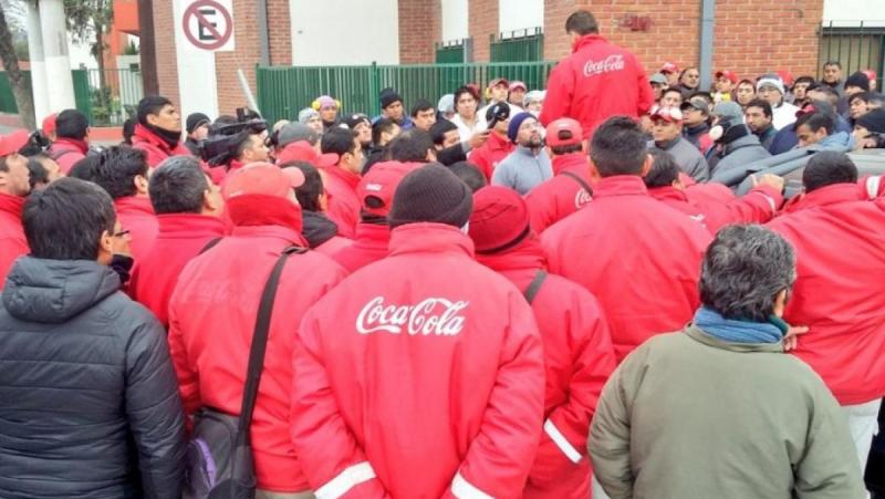 ¿Es cierto que Coca Cola está en crisis?