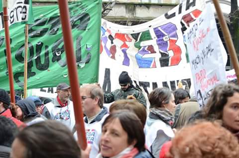 Docentes de La Matanza alzan la voz en las calles