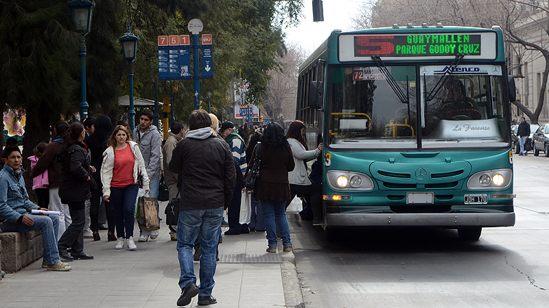 Cruce entre Barbeito y Marineli por el boleto educativo