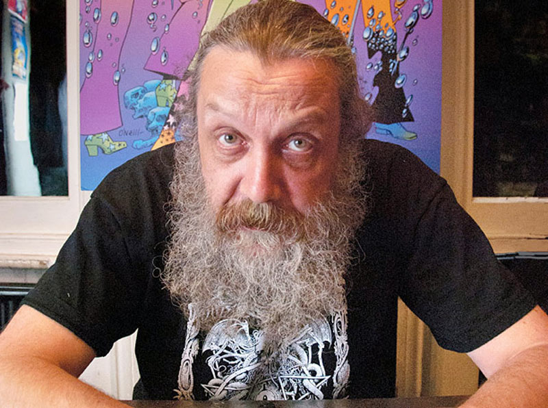 Alan Moore anuncia su retiro de las novelas gráficas