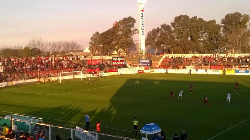 Nueva Chicago: empate sin goles en Pergamino