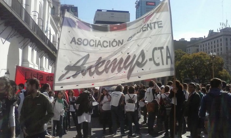 Ademys : el plenario de delegados de Ademys sesionó en nombre de Oscar “Chiche” Hernández