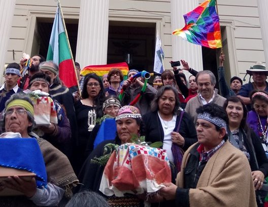 El Museo de La Plata restituye restos de cuatro lonkos mapuches