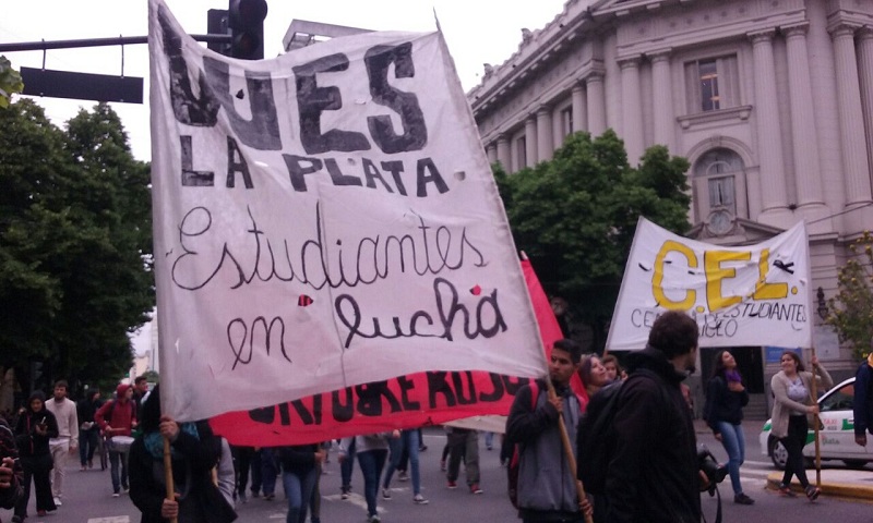 La Plata: docentes y estudiantes le dicen NO al Operativo Aprender