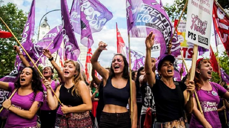 Acto en Constitución por #NiUnaMenos