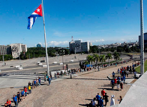 El pueblo cubano despide a Fidel Castro