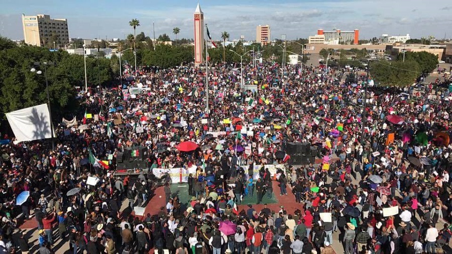 Setenta mil bajacalifornianos marchan contra gasolinazo, Peña y Francisco “Kiko” Vega