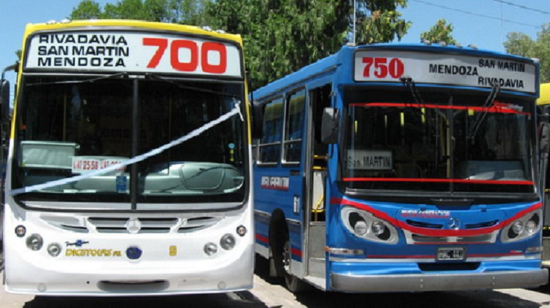 El tarifazo en el transporte complica los estudios de los jóvenes del interior