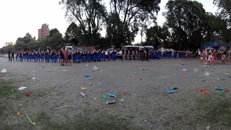 La Plata: La Policía del intendente Garro reprime a la juventud en los carnavales