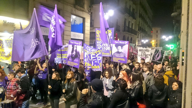 Paro Internacional de Mujeres en los centros de estudio