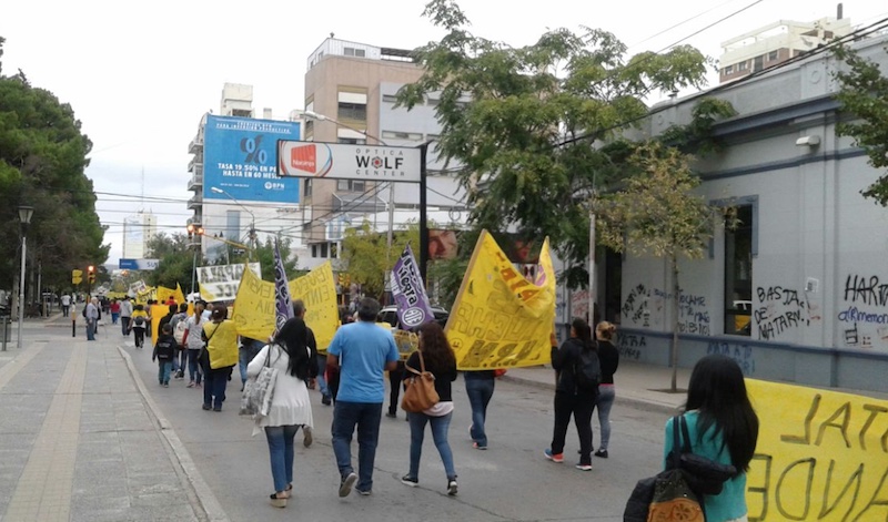 La salud pública de Neuquén continúa en lucha por mejoras salariales