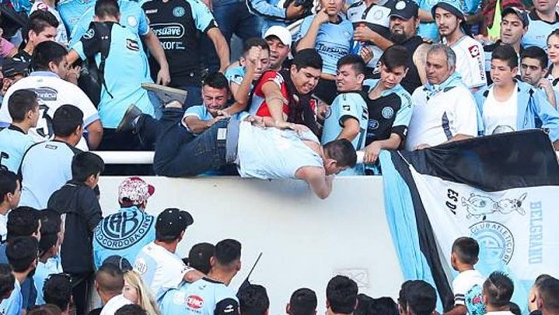 Murió Emanuel Balbo, el hincha de Belgrano que había sido tirado de la tribuna