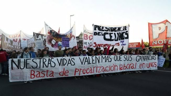 UNGS: amplia solidaridad de los estudiantes y los docentes con los trabajadores despedidos de Lear