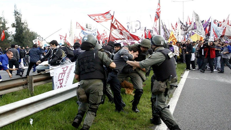 Reforma al Código Penal: Cambiemos y el peronismo se unen para reprimir la protesta