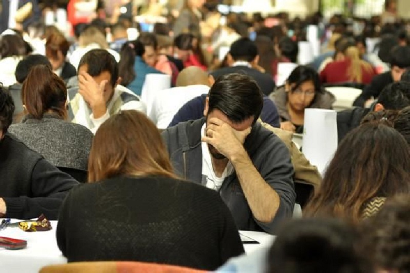 Residentes: Ser profesional de la salud, una carrera de obstáculos