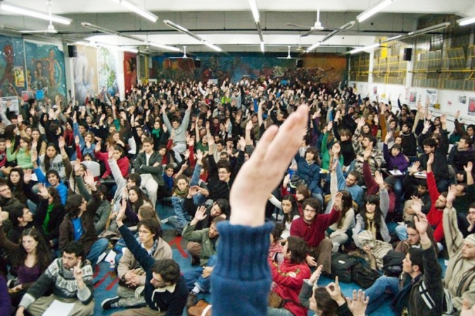 Un debate sobre la democratización y la historia de la Federación Universitaria de Cuyo