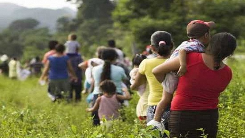 Violencia, explotación e incertidumbre aguardan para las mujeres migrantes