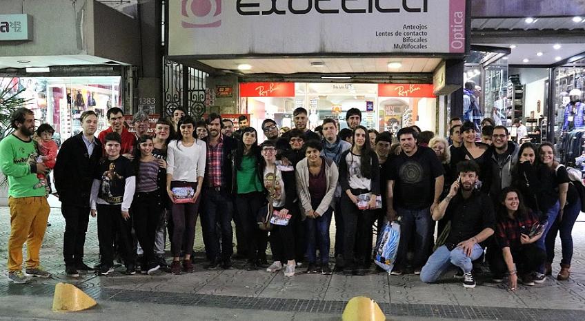 Recorrida en Lanús: "Los jóvenes bancamos a Nicolás del Caño”