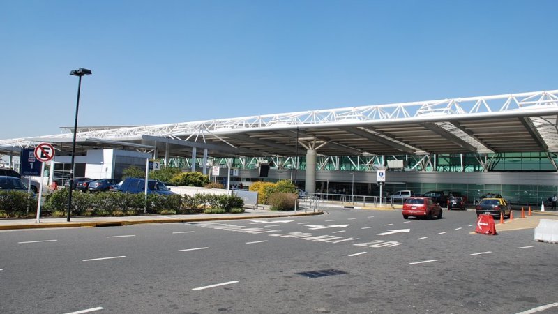 Amenaza de despidos en el aeropuerto de Ezeiza y en Aeroparque