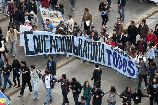 La estrategia del programa mínimo: un callejón sin salida para el movimiento estudiantil