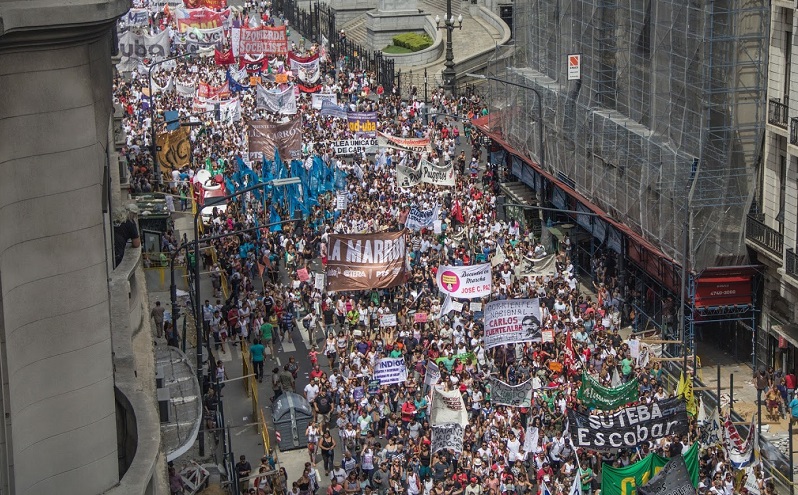 CABA: docentes en asamblea deciden paro y movilización