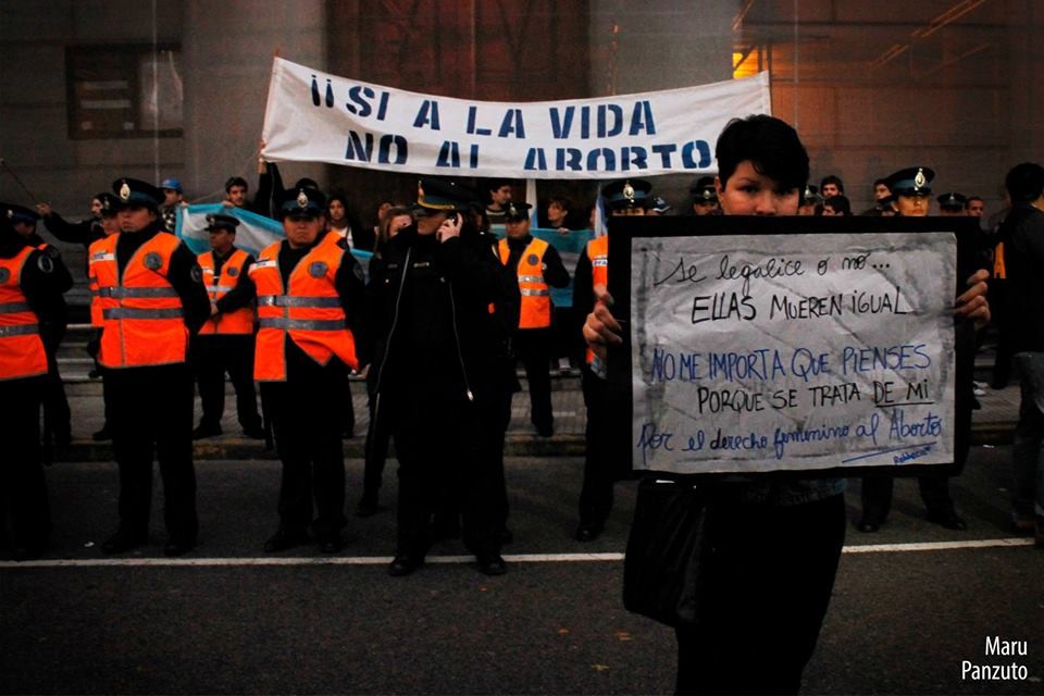 Convocan a marcha antiaborto en la víspera del día de lucha por ese derecho