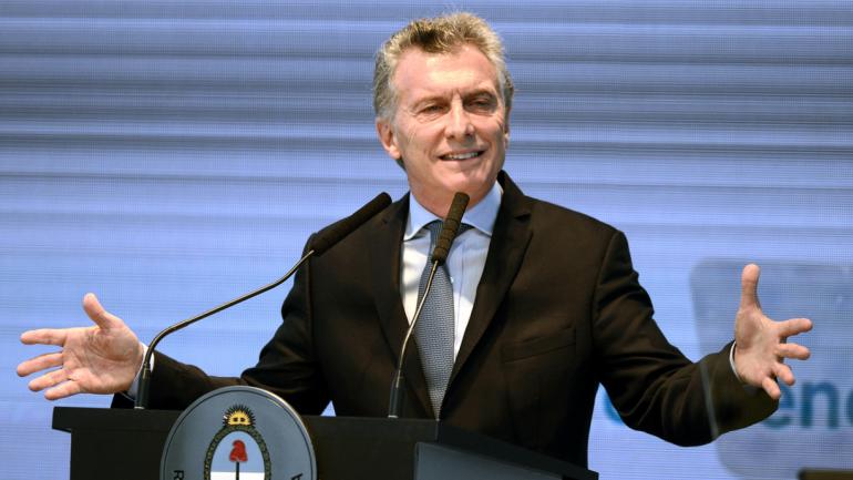 Macri: otro ataque a los estatales y van...