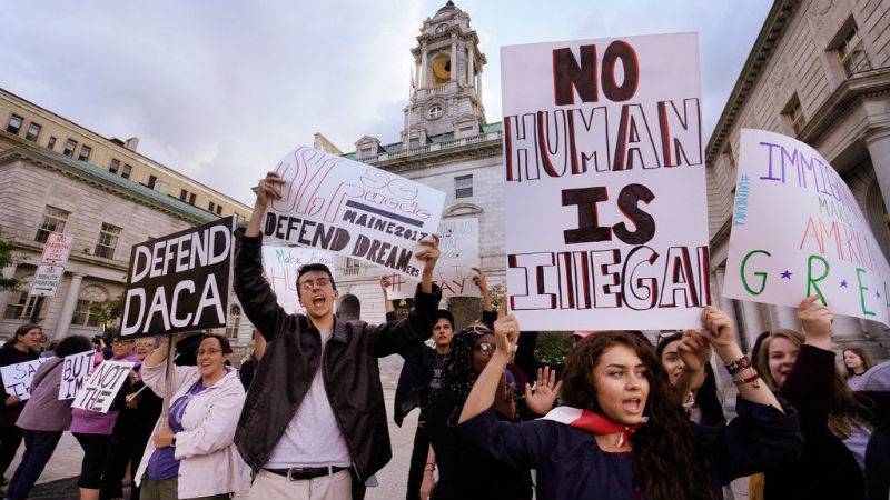 Posponen discusión sobre DACA: 'dreamers' en la incertidumbre hasta 2018