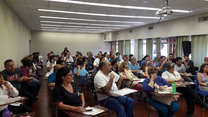 Trabajadores del Hospital Garrahan se manifiestan contra la reforma laboral