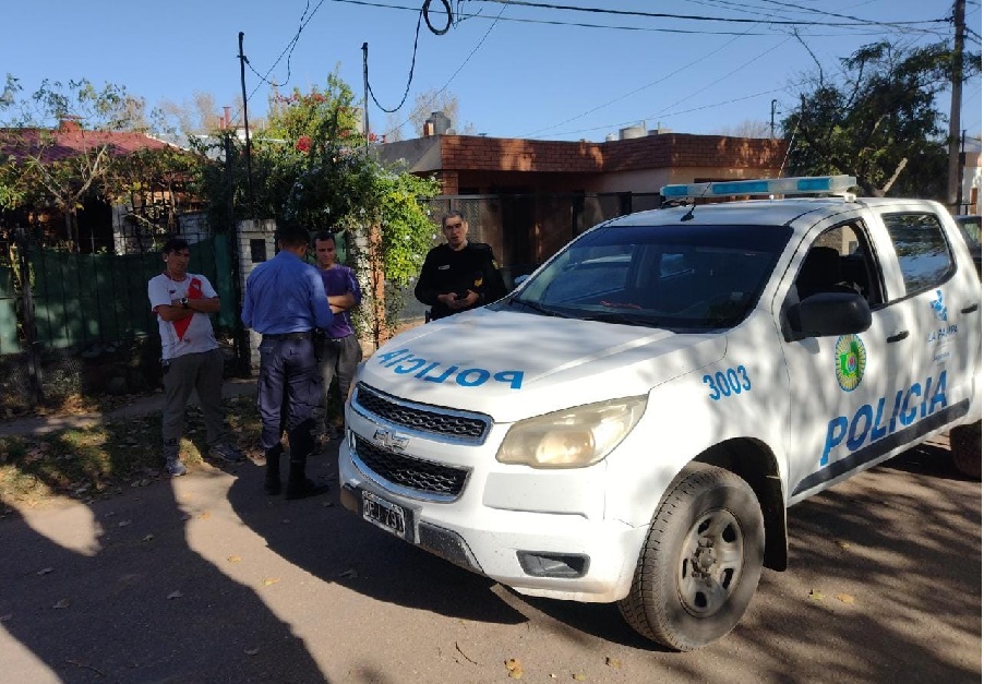 La Pampa - Policía provincial hostiga a militantes del MST