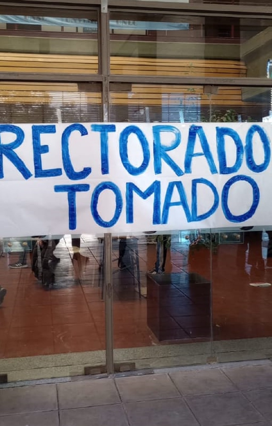 Asamblea interclaustro: Se decidió la toma del rectorado de la UNSL