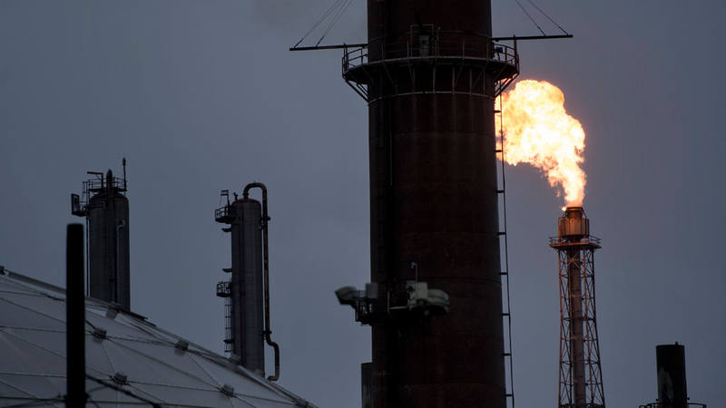 "Ni una gota de gasolina saldrá de aquí": la refinería de Total en Donges se suma a la huelga