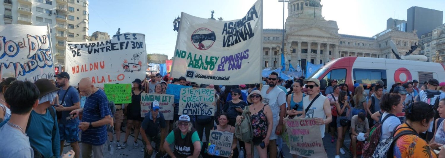 La asamblea de Tres de Febrero movilizó contra la Ley ómnibus y la represión